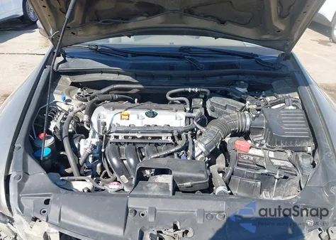 2010 Honda Accord 2.4 Ex-L from USA, damaged, VIN 1HGCP2F8XAA166783